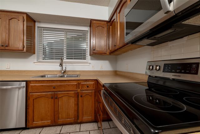 8040 Lazy Brook Drive, Watauga, TX 76148