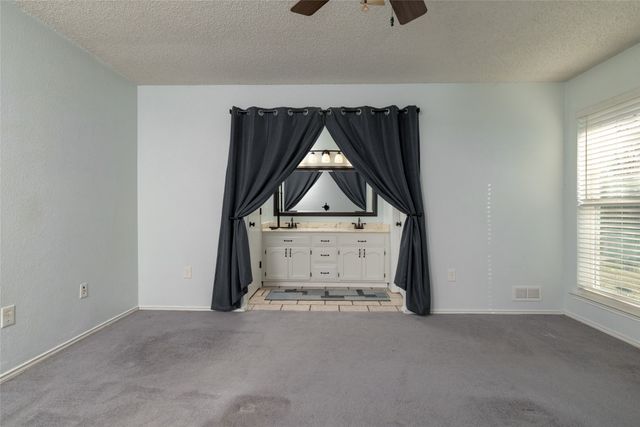 8040 Lazy Brook Drive, Watauga, TX 76148