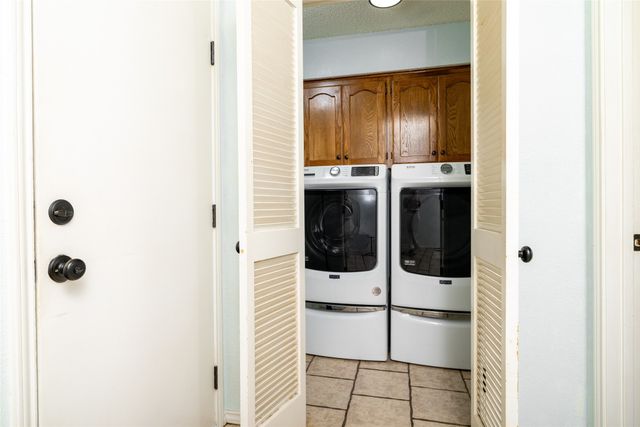 8040 Lazy Brook Drive, Watauga, TX 76148