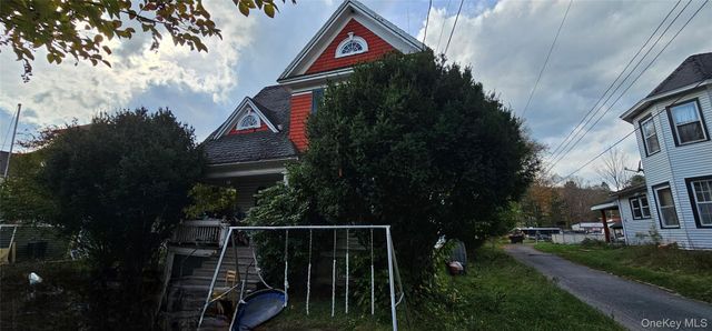 5010 State Route 52, Jeffersonville, NY 12748