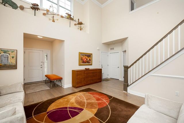 3031 N Spurway Drive, Ann Arbor, MI 48105