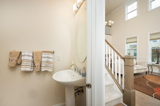 3031 N Spurway Drive, Ann Arbor, MI 48105