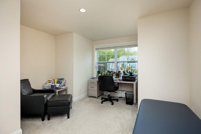 3031 N Spurway Drive, Ann Arbor, MI 48105
