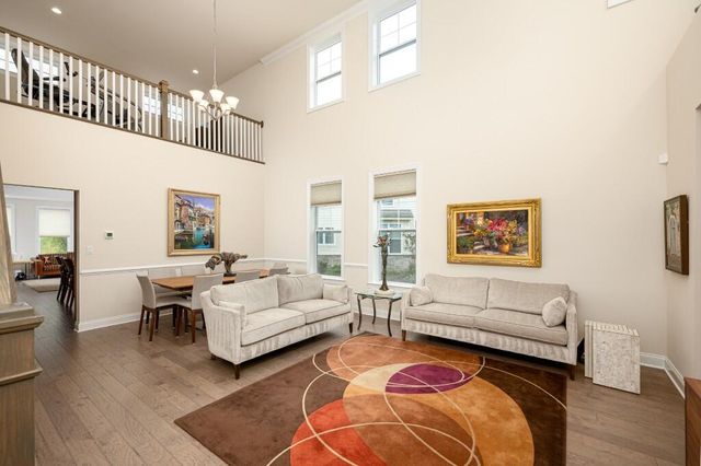 3031 N Spurway Drive, Ann Arbor, MI 48105