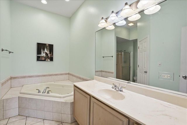 6991 Waxwing Circle, Hobart, IN 46342