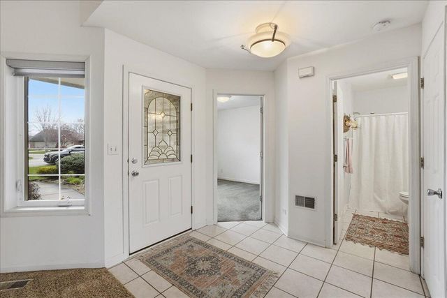 6991 Waxwing Circle, Hobart, IN 46342