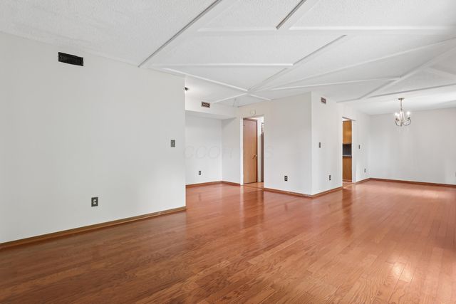 4145 Karl Road, 228, Columbus, OH 43224