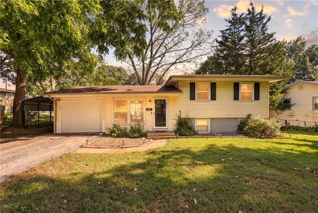 6313 N Wabash Avenue, Kansas City, MO 64118