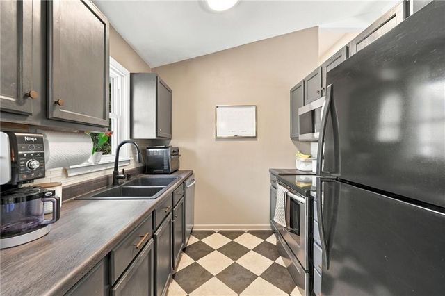 6313 N Wabash Avenue, Kansas City, MO 64118