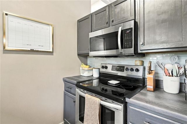 6313 N Wabash Avenue, Kansas City, MO 64118