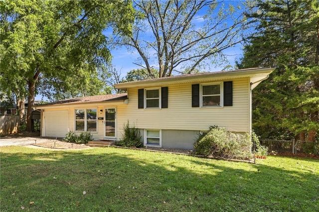 6313 N Wabash Avenue, Kansas City, MO 64118