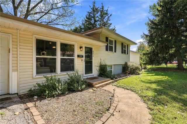 6313 N Wabash Avenue, Kansas City, MO 64118