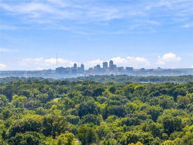 6313 N Wabash Avenue, Kansas City, MO 64118