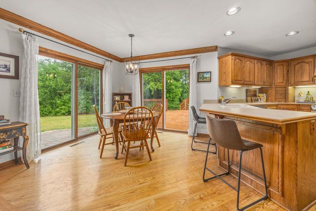 W159N7482 Pinewood CIRCLE, Menomonee Falls, WI 53051