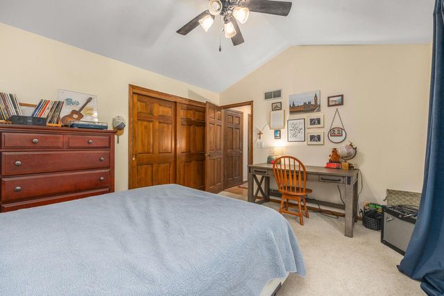 W159N7482 Pinewood CIRCLE, Menomonee Falls, WI 53051
