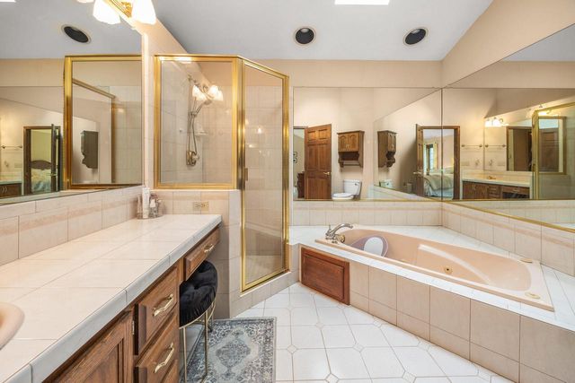 W159N7482 Pinewood CIRCLE, Menomonee Falls, WI 53051