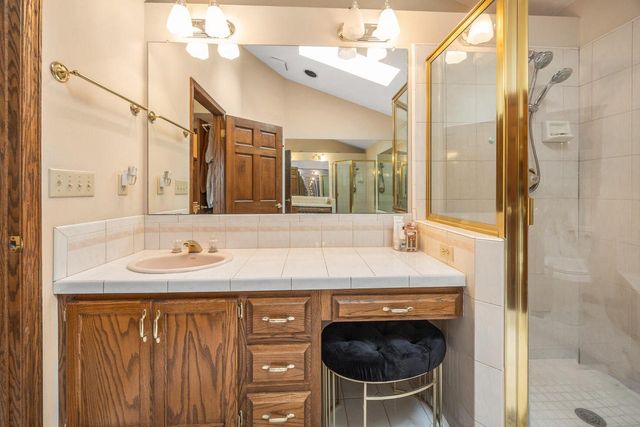 W159N7482 Pinewood CIRCLE, Menomonee Falls, WI 53051