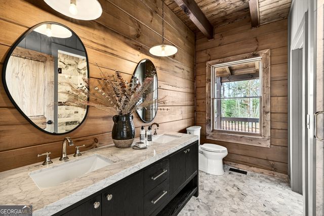 1312 Hicks Ford Road, Ellijay, GA 30540