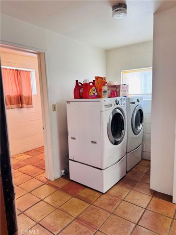 9616 Schlitz, Phelan, CA 92371