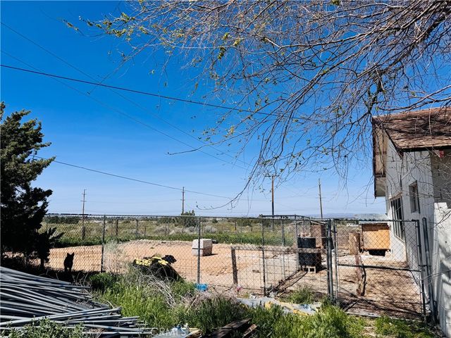 9616 Schlitz, Phelan, CA 92371