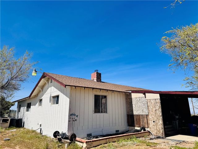 9616 Schlitz, Phelan, CA 92371