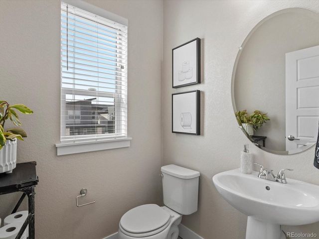 5662 Emporia St, Denver, CO 80238