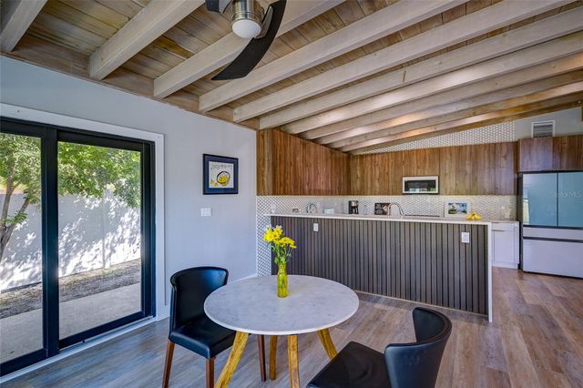 3636 MINEOLA DRIVE, Sarasota, FL 34239