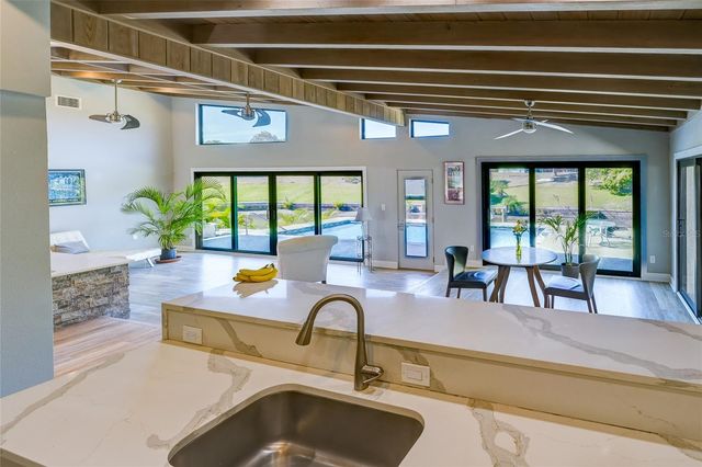 3636 MINEOLA DRIVE, Sarasota, FL 34239