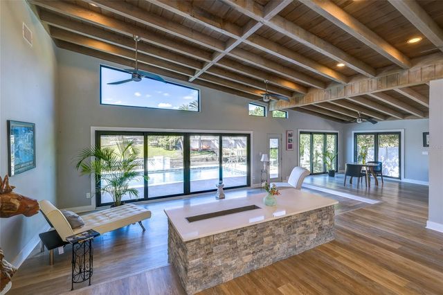 3636 MINEOLA DRIVE, Sarasota, FL 34239