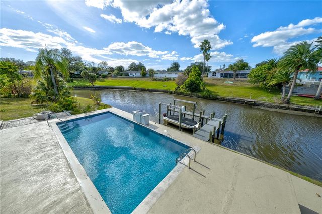 3636 MINEOLA DRIVE, Sarasota, FL 34239