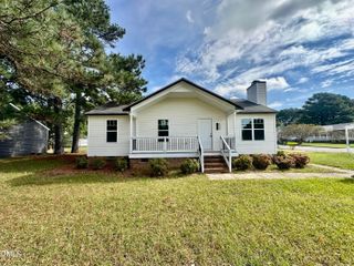 600 River Road, Selma, NC 27576