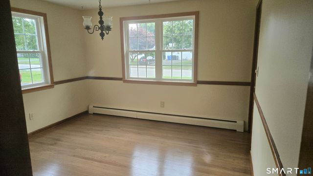 121 Carriage Drive, Manchester, CT 06040