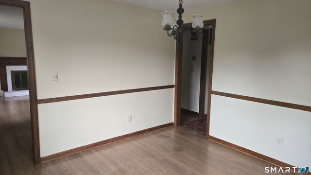 121 Carriage Drive, Manchester, CT 06040