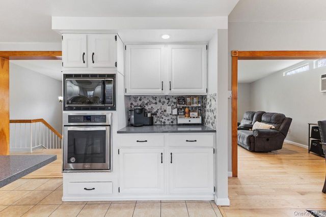 4 Stonewall Farm Road, Mahopac, NY 10541