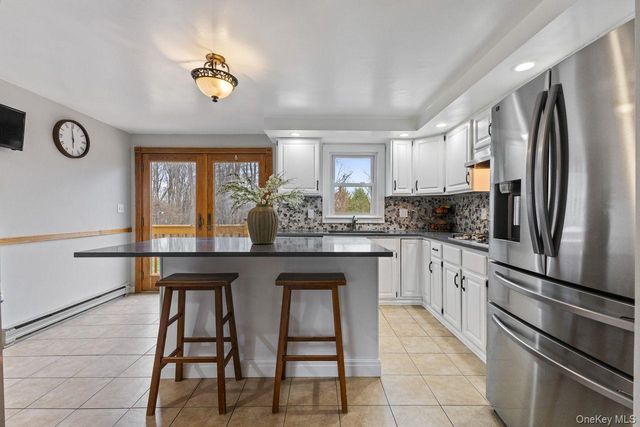 4 Stonewall Farm Road, Mahopac, NY 10541