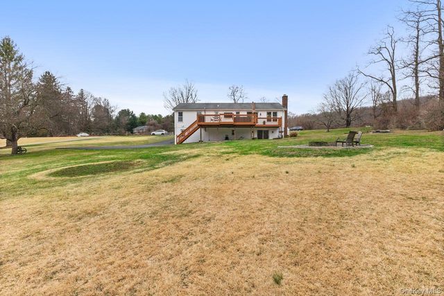 4 Stonewall Farm Road, Mahopac, NY 10541