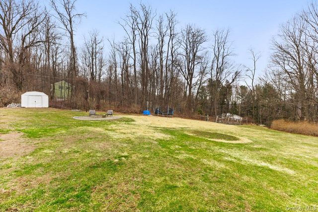 4 Stonewall Farm Road, Mahopac, NY 10541