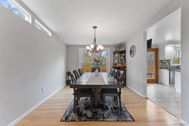 4 Stonewall Farm Road, Mahopac, NY 10541