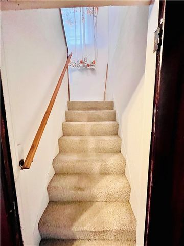 6 S 2nd St, Greenville Boro, PA 16125