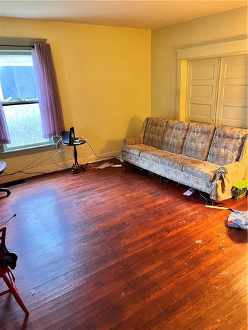 6 S 2nd St, Greenville Boro, PA 16125