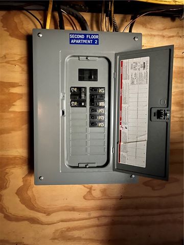 6 S 2nd St, Greenville Boro, PA 16125