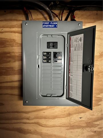 6 S 2nd St, Greenville Boro, PA 16125