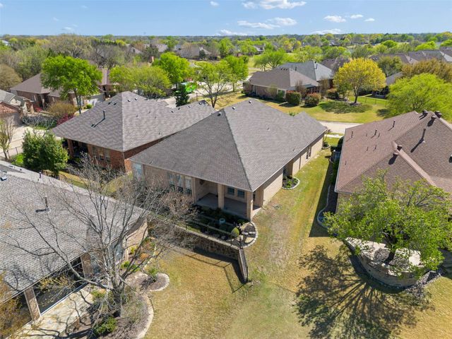 379 Southern Hills Drive, Fairview, TX 75069
