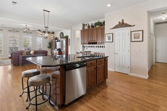 379 Southern Hills Drive, Fairview, TX 75069