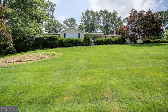 13741 VILLA VIEW DRIVE W, Waynesboro, PA 17268