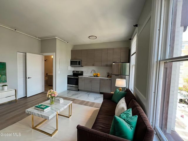 5 Broadway 408, Troy, NY 12180