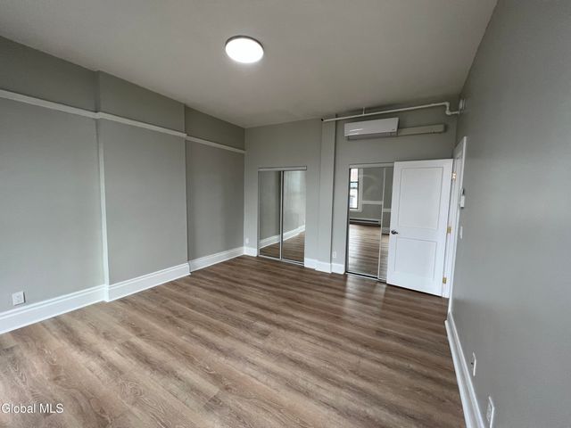 5 Broadway 408, Troy, NY 12180