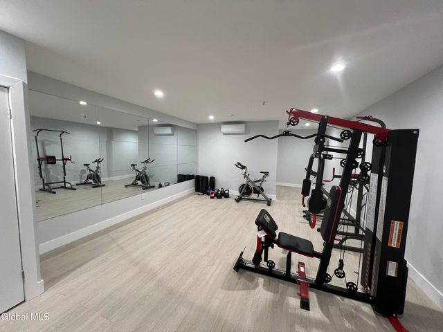 5 Broadway 408, Troy, NY 12180