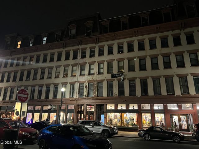 5 Broadway 408, Troy, NY 12180