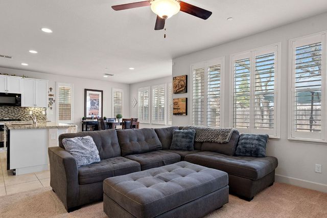 4656 Lue Ln, Carmichael, CA 95608